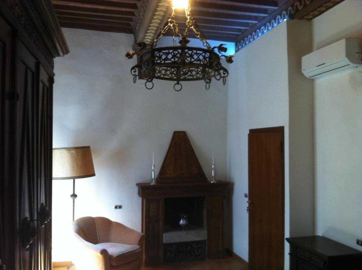 B&B La Fontanina Siena Bagian luar foto