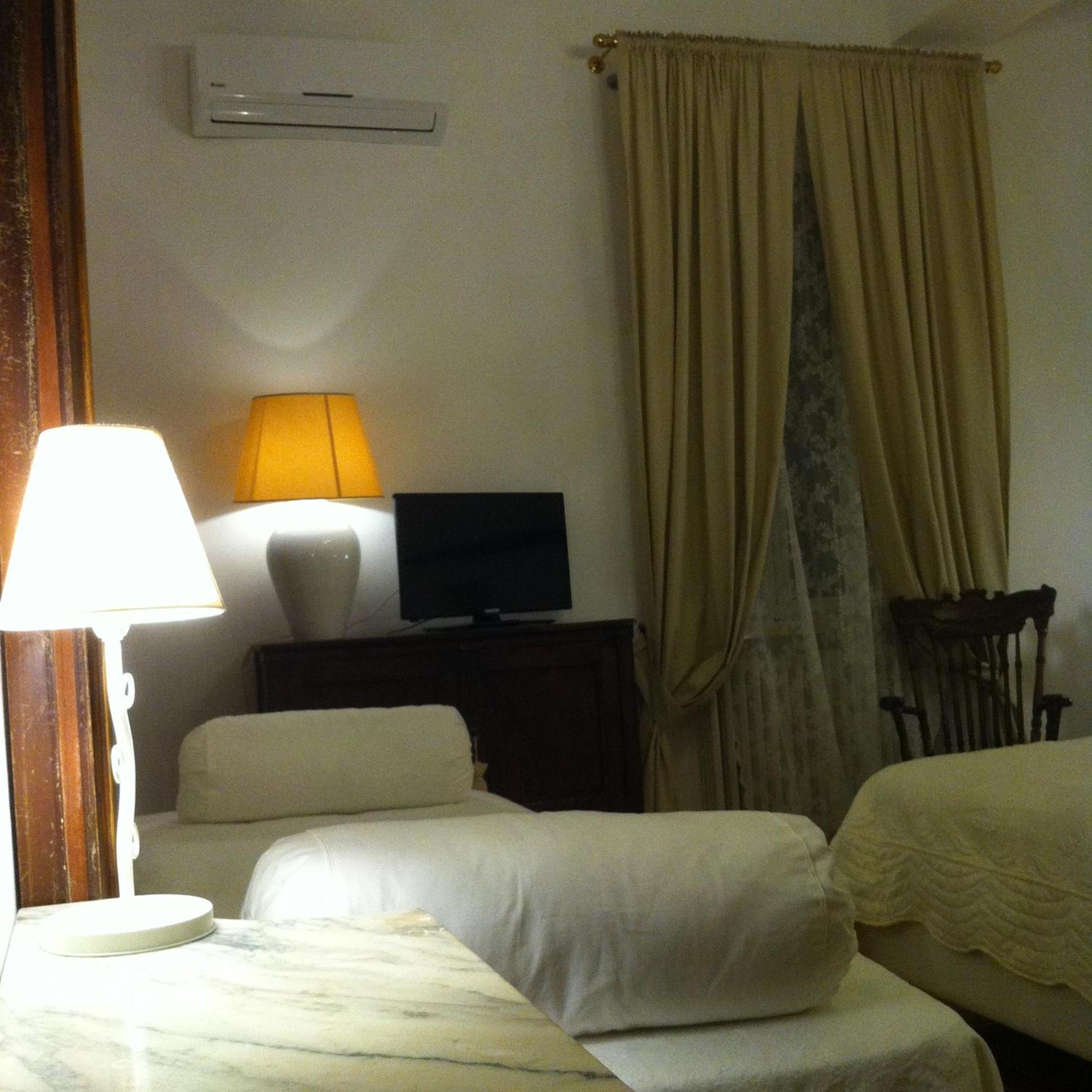 B&B La Fontanina Siena Bagian luar foto